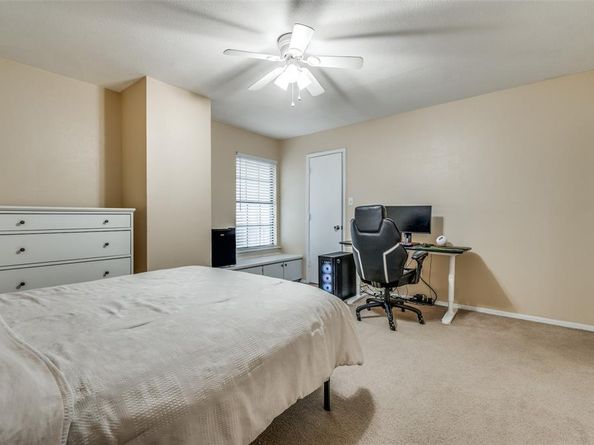 1145  Dallas Drive , Denton Texas 76205