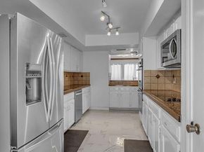6433  Southpoint Drive , Dallas Texas 75248