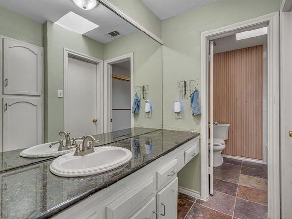 6433  Southpoint Drive , Dallas Texas 75248