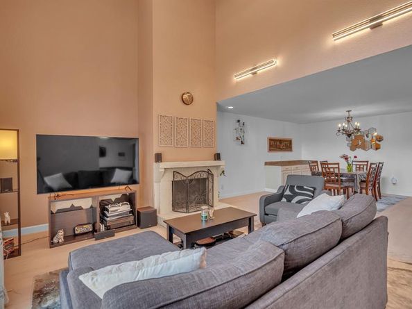 6433  Southpoint Drive , Dallas Texas 75248