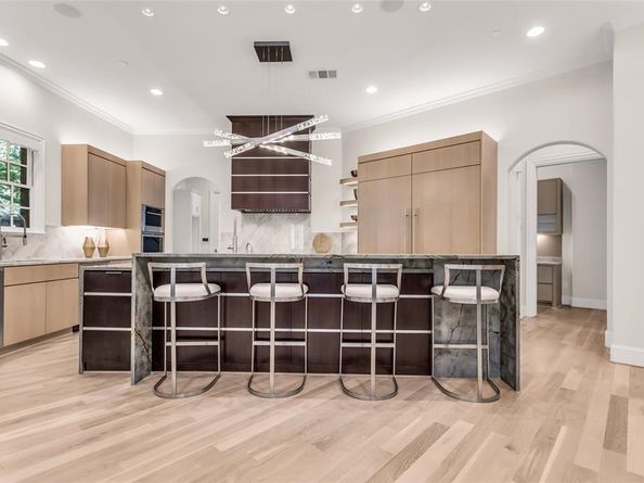 6406  Glendora Avenue , Dallas Texas 75230
