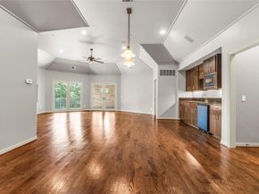 6406  Glendora Avenue , Dallas Texas 75230