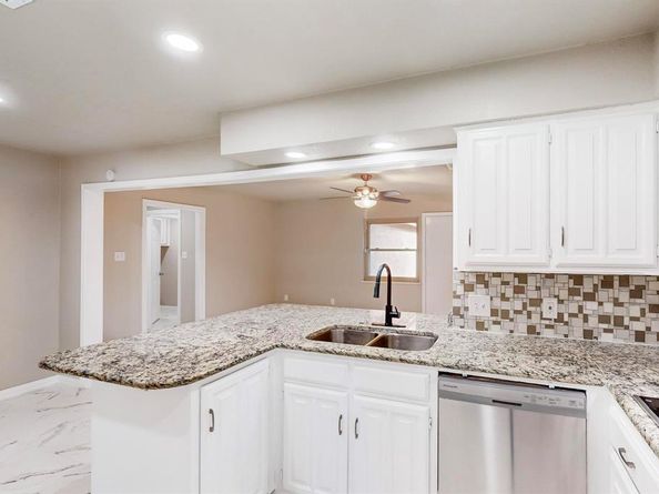 4901  Fort Stockton Drive , Arlington Texas 76017