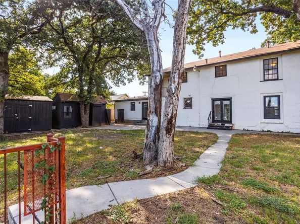 2320  Juniper Street , Haltom City Texas 76117