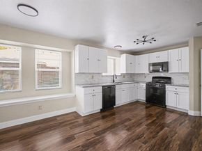 5313  Peninsula Way , Garland Texas 75043