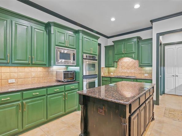 9114  Parson Drive , Lantana Texas 76226