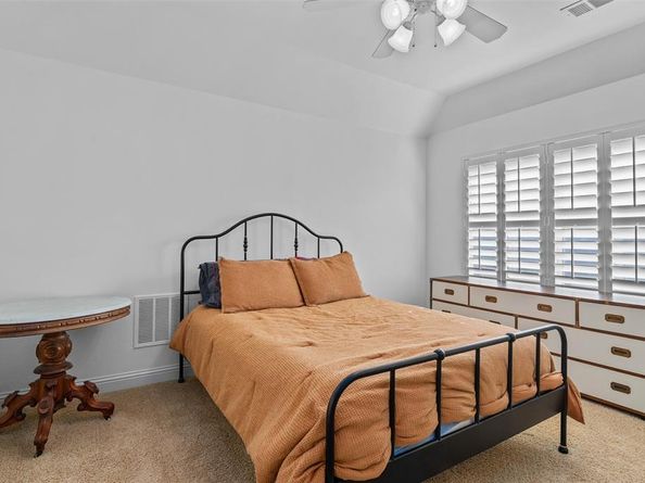 9114  Parson Drive , Lantana Texas 76226