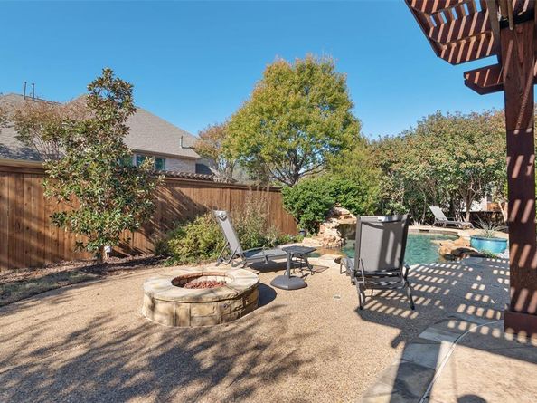 9114  Parson Drive , Lantana Texas 76226