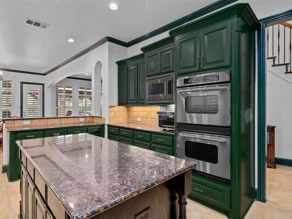 9114  Parson Drive , Lantana Texas 76226