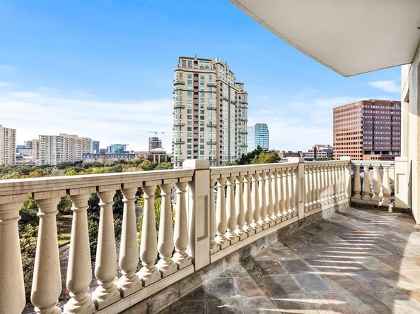 3505  Turtle Creek Boulevard  8B, Dallas Texas 75219
