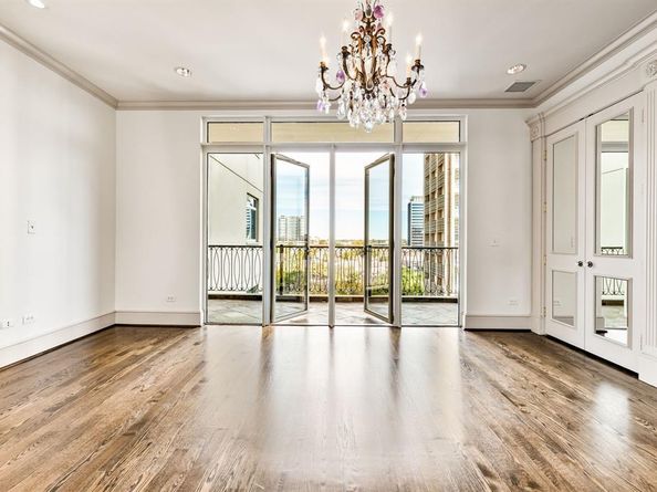 3505  Turtle Creek Boulevard  8B, Dallas Texas 75219