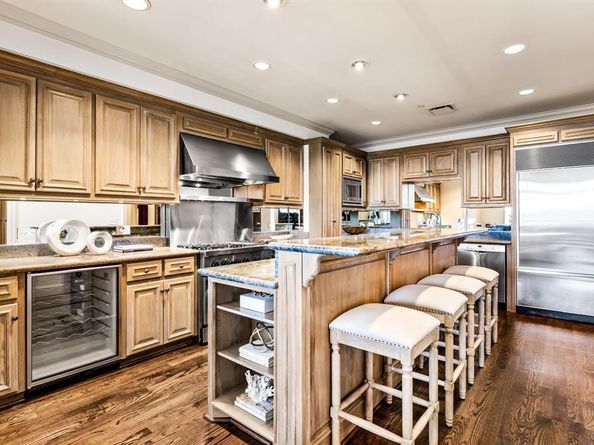 3505  Turtle Creek Boulevard  8B, Dallas Texas 75219