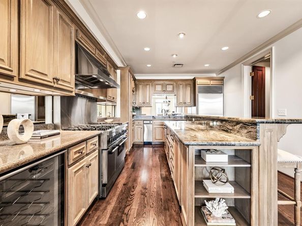 3505  Turtle Creek Boulevard  8B, Dallas Texas 75219