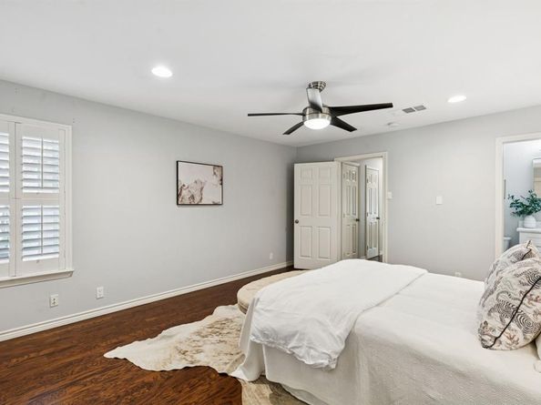 10525  Estate Lane , Dallas Texas 75238