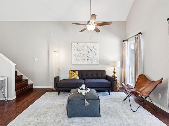 10525  Estate Lane , Dallas Texas 75238