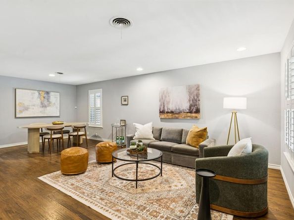 10525  Estate Lane , Dallas Texas 75238