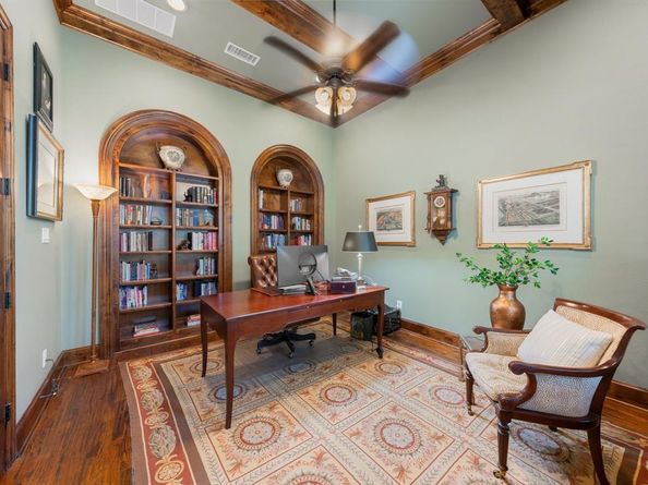 640  Clearwater Drive , Irving Texas 75039