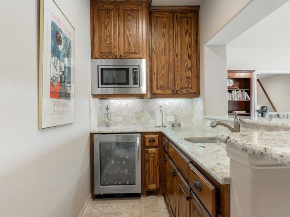 640  Clearwater Drive , Irving Texas 75039