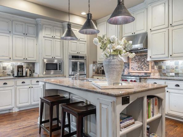 640  Clearwater Drive , Irving Texas 75039