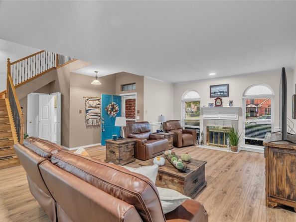 3112  Hazlewood Court , Bedford Texas 76021