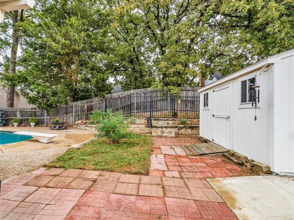 3112  Hazlewood Court , Bedford Texas 76021