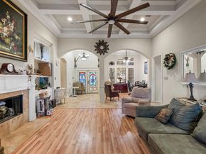 709  Timberview Court N, Fort Worth Texas 76112