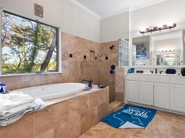 709  Timberview Court N, Fort Worth Texas 76112