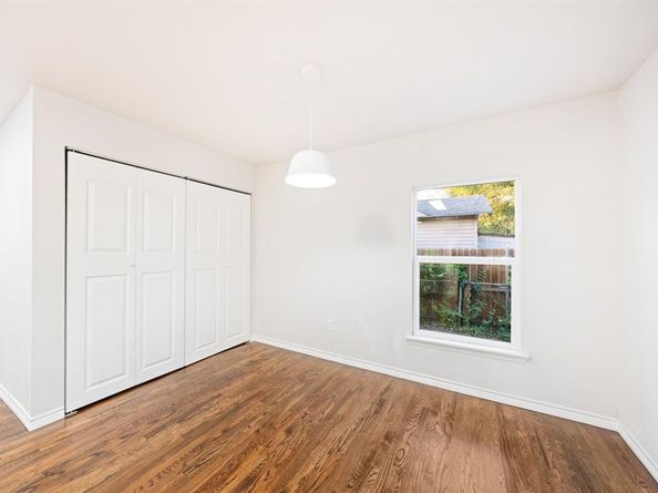 1536  Prichard Lane , Dallas Texas 75217