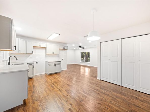 1536  Prichard Lane , Dallas Texas 75217