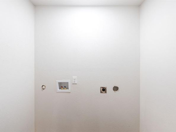 1536  Prichard Lane , Dallas Texas 75217