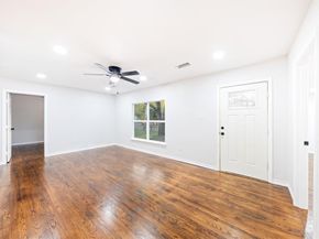 1536  Prichard Lane , Dallas Texas 75217