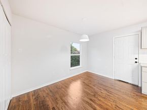 1536  Prichard Lane , Dallas Texas 75217