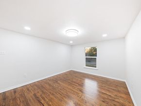 1536  Prichard Lane , Dallas Texas 75217