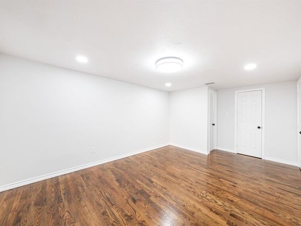 1536  Prichard Lane , Dallas Texas 75217