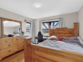 1725  Emerald Street , Grand Prairie Texas 75051