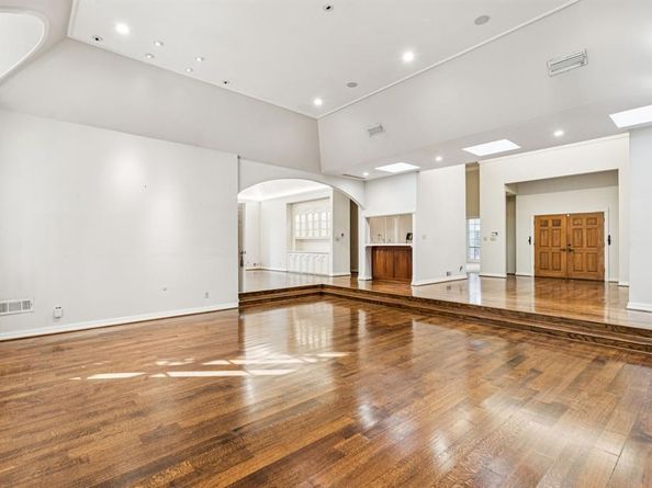 6410  Forest Creek Drive , Dallas Texas 75230