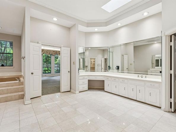 6410  Forest Creek Drive , Dallas Texas 75230