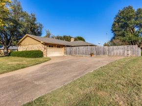 4225  Capilla Street , Fort Worth Texas 76133