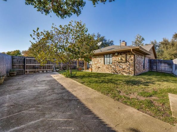 4225  Capilla Street , Fort Worth Texas 76133