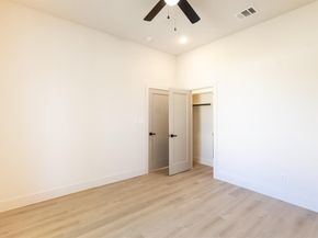 5104  Curzon Avenue , Fort Worth Texas 76107