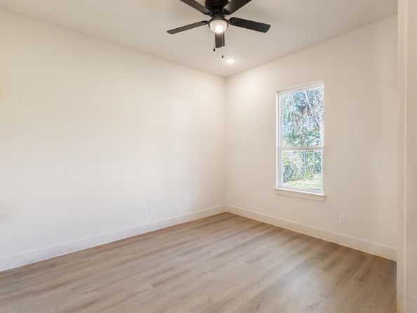 5104  Curzon Avenue , Fort Worth Texas 76107