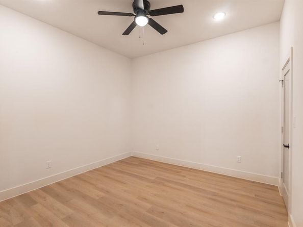 5104  Curzon Avenue , Fort Worth Texas 76107