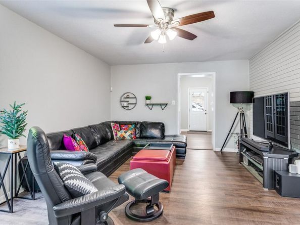 5608  Wales Avenue , Fort Worth Texas 76133