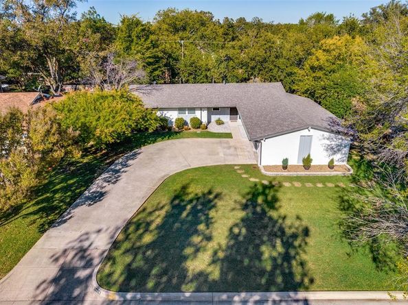 5608  Wales Avenue , Fort Worth Texas 76133