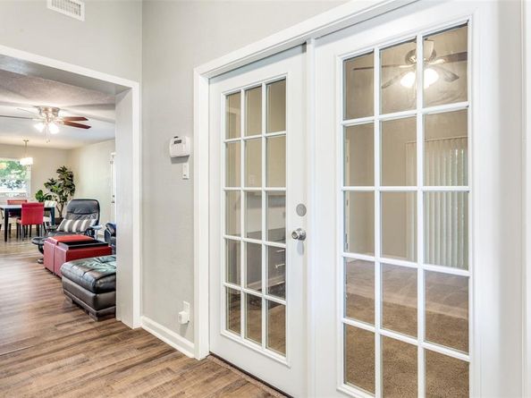 5608  Wales Avenue , Fort Worth Texas 76133