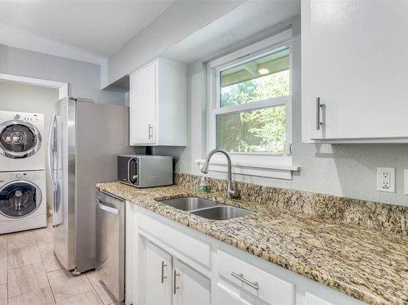 5608  Wales Avenue , Fort Worth Texas 76133