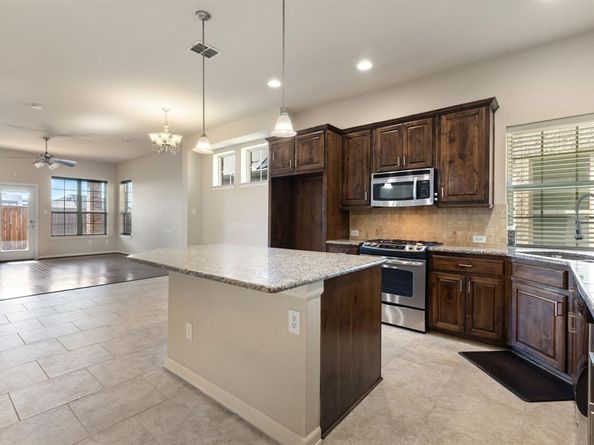 3504  Bans Crown Boulevard , Lewisville Texas 75056