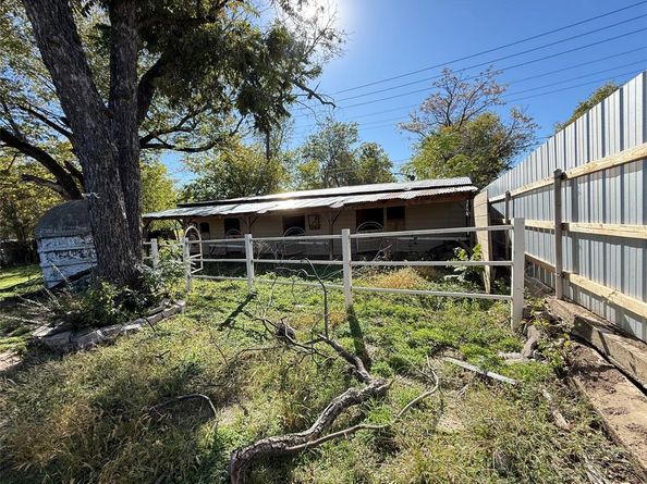 3203 NW 33rd Street , Fort Worth Texas 76106