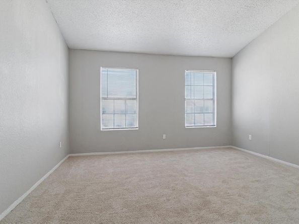 2195 W Aspen Drive , Dallas Texas 75227