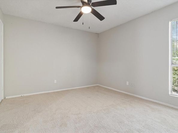 2195 W Aspen Drive , Dallas Texas 75227